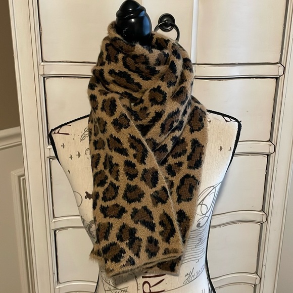 Altar’d State Leopard Scarf - Picture 1 of 6
